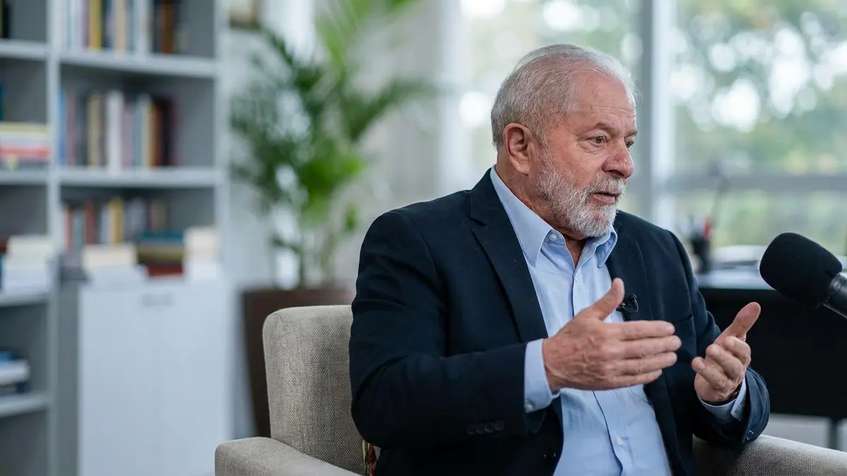Fim da taxa das blusinhas: Lula anuncia isenção de imposto de 20% sobre importações